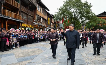 习近平在贵州黔东南州考察调研