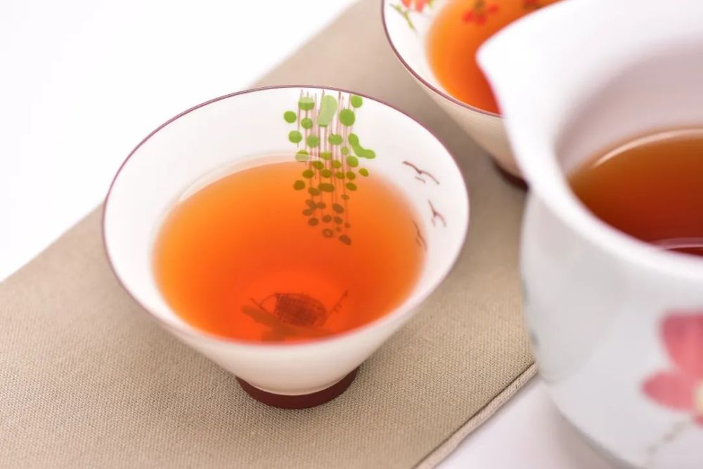 红茶上.jpg
