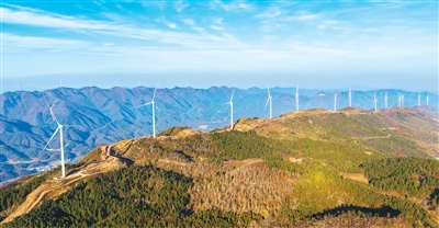 1764826616676843.jpg 江西瑞昌,一台台发电机组矗.jpg