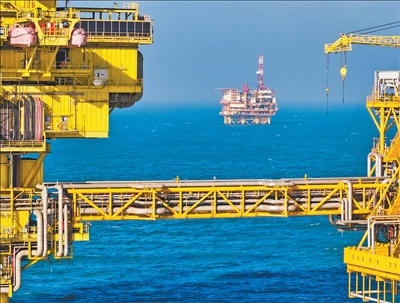 1766379694996651.jpg 图为21日拍摄的渤.jpg