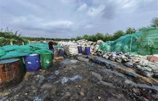 以邻为壑专挑监管盲区 隐蔽作案污染农田河湖 起底省际交界固废倾倒“黑灰产业链”