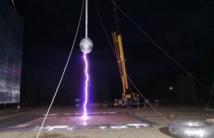 中国首个跨越三级地理阶梯的特高压直流输电工程启动建设