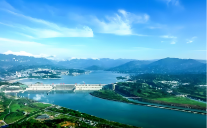 从守护“长江微笑”到建言绿色航运 她用脚步丈量一江清水  