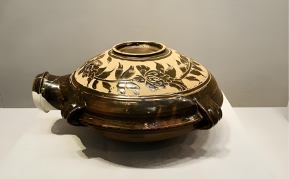 144件套文物见证“贺兰山下桃花石”历史 