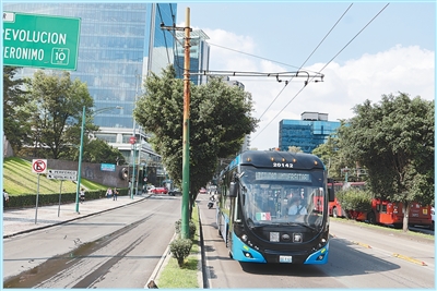 1761623968288285.jpg 在墨西哥首都墨西哥城主.jpg