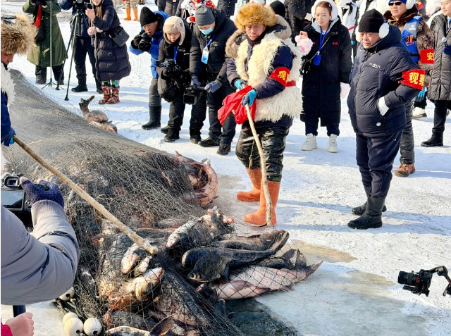1768817912204231.png 牡丹江镜泊湖冬捕节现场。新.png